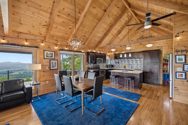 175 Bullet Mountain Dr, Tellico Plains, TN 37385