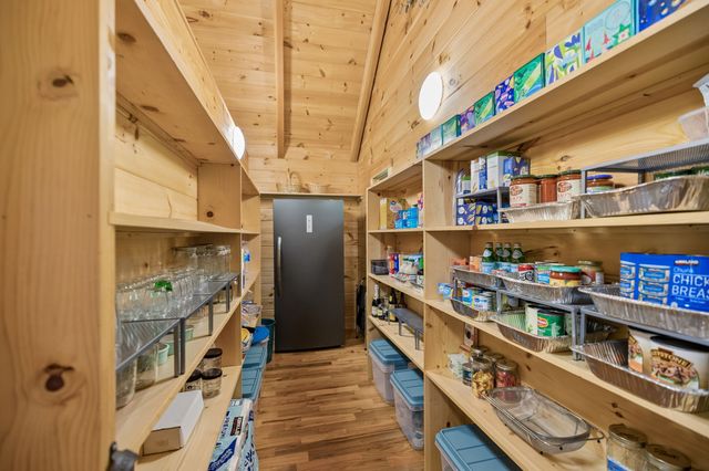 175 Bullet Mountain Dr, Tellico Plains, TN 37385