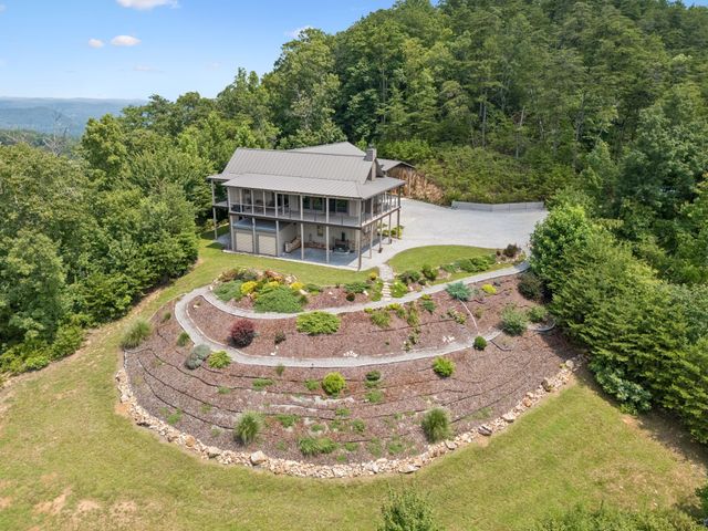 175 Bullet Mountain Dr, Tellico Plains, TN 37385