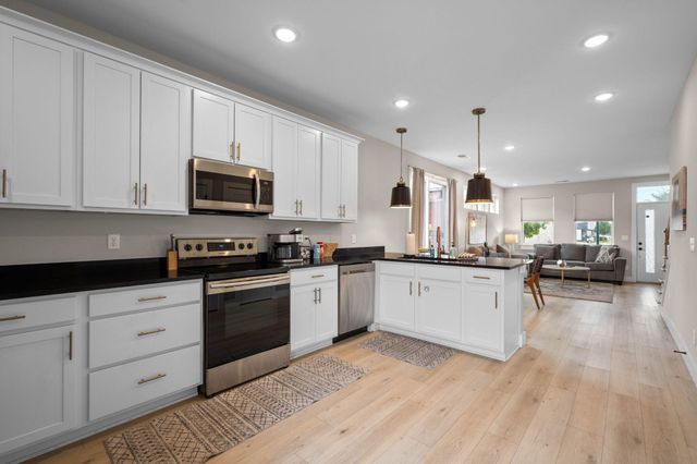 1325 Central Avenue, Chattanooga, TN 37408