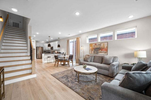 1325 Central Avenue, Chattanooga, TN 37408