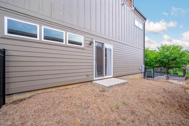 1325 Central Avenue, Chattanooga, TN 37408