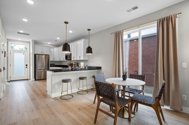 1325 Central Avenue, Chattanooga, TN 37408