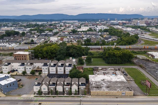 1325 Central Avenue, Chattanooga, TN 37408