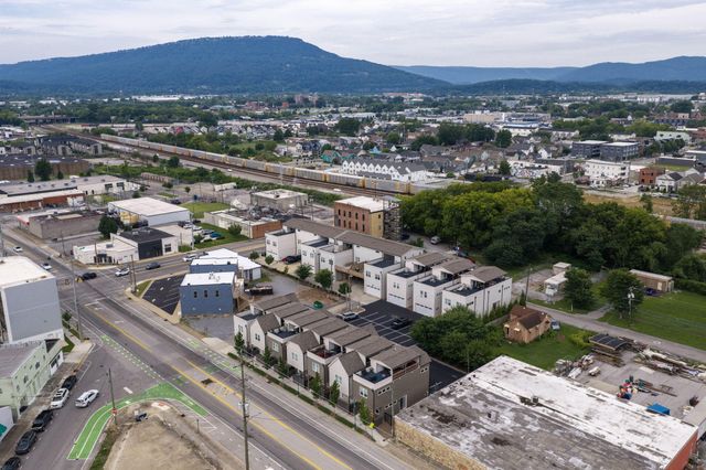 1325 Central Avenue, Chattanooga, TN 37408