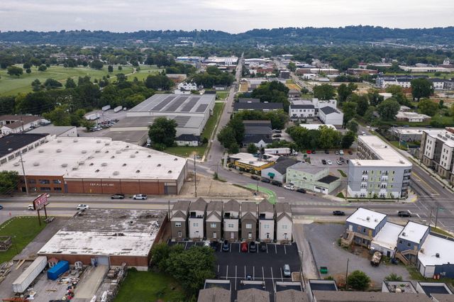 1325 Central Avenue, Chattanooga, TN 37408
