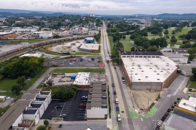 1325 Central Avenue, Chattanooga, TN 37408