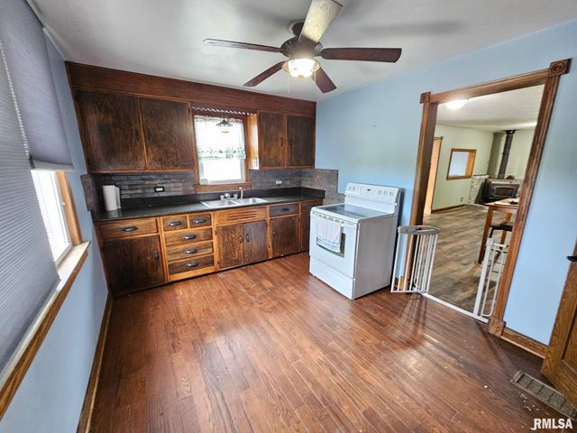 4518 S Hammerich Road, Mapleton, IL 61547