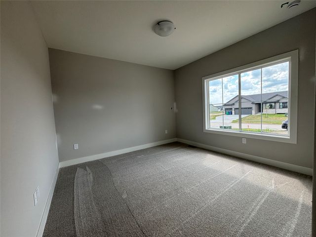 4705 177th Street, Urbandale, IA 50323
