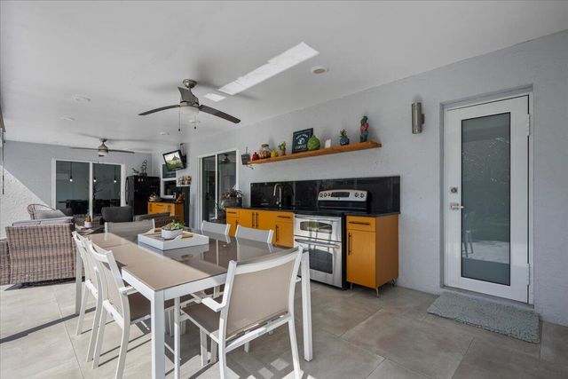 1591 Wyndcliff Drive, Wellington, FL 33414