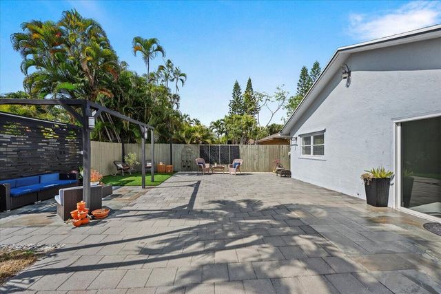 1591 Wyndcliff Drive, Wellington, FL 33414