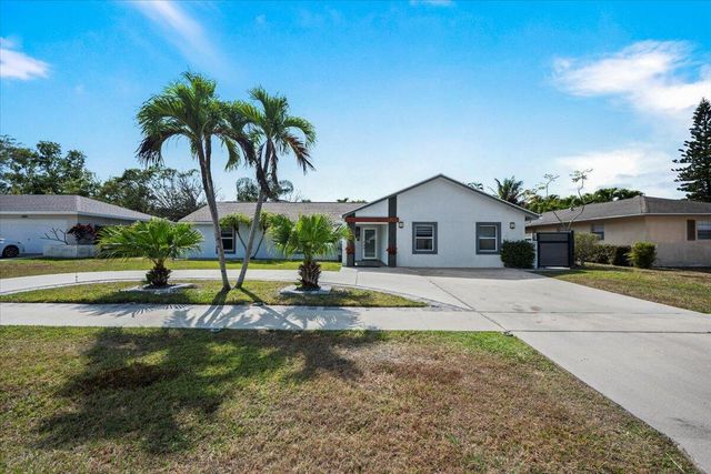 1591 Wyndcliff Drive, Wellington, FL 33414