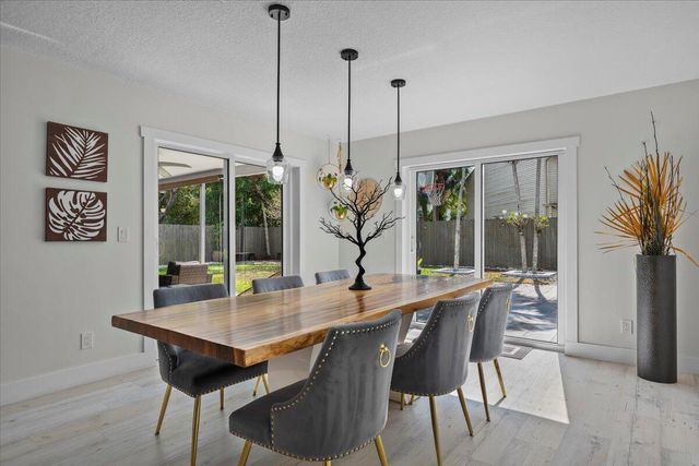 1591 Wyndcliff Drive, Wellington, FL 33414