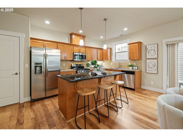 12150 Sw LAUSANNE St, Wilsonville, OR 97070