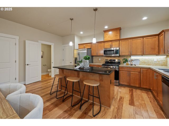 12150 Sw LAUSANNE St, Wilsonville, OR 97070