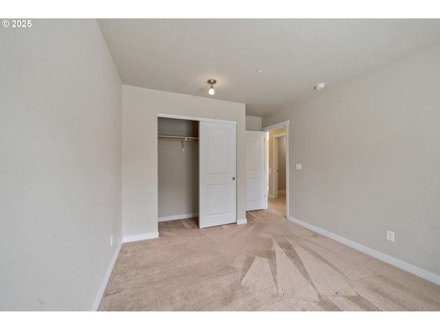 12150 Sw LAUSANNE St, Wilsonville, OR 97070
