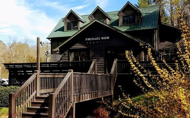 343 Muller Lane, Ellijay, GA 30540