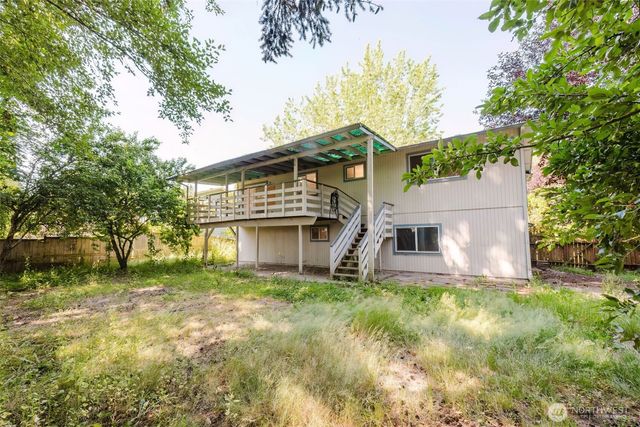 7300 Trica Avenue NE, Bremerton, WA 98311