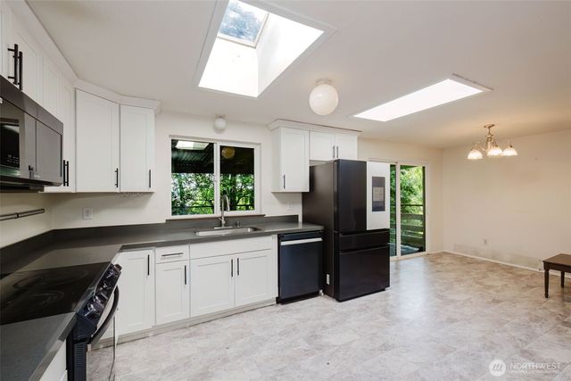 7300 Trica Avenue NE, Bremerton, WA 98311