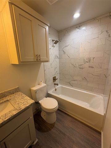 1047 Davis Street N, Sulphur Springs, TX 75482