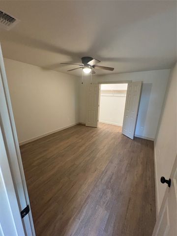 1047 Davis Street N, Sulphur Springs, TX 75482