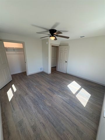 1047 Davis Street N, Sulphur Springs, TX 75482