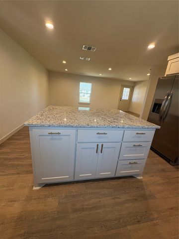 1047 Davis Street N, Sulphur Springs, TX 75482