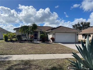 2895 Orange Grove TRL, Naples, FL 34120