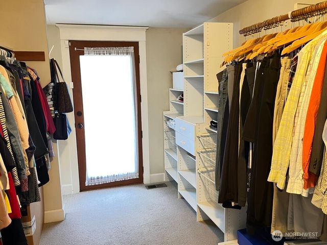 4518 91st Avenue SE, Mercer Island, WA 98040