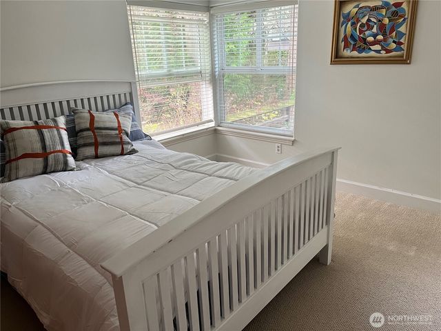 4518 91st Avenue SE, Mercer Island, WA 98040