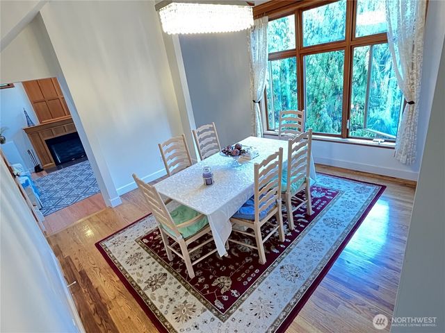 4518 91st Avenue SE, Mercer Island, WA 98040