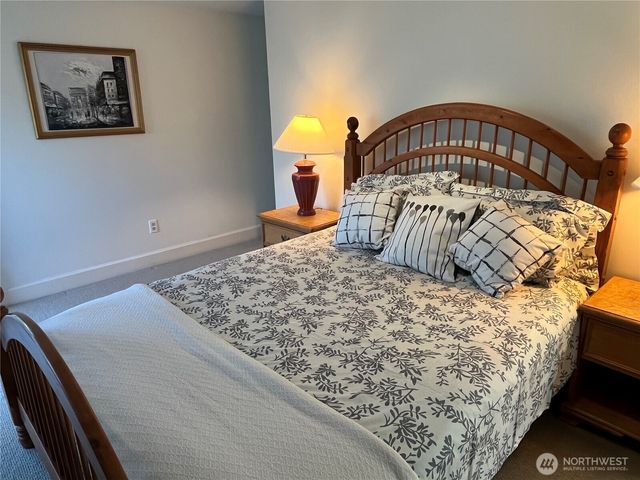 4518 91st Avenue SE, Mercer Island, WA 98040