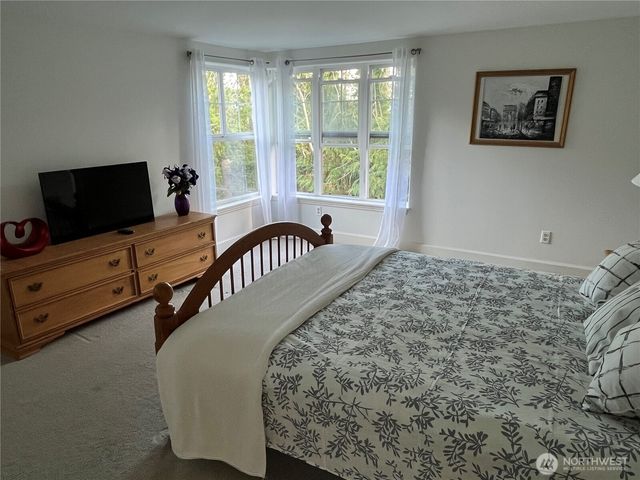 4518 91st Avenue SE, Mercer Island, WA 98040