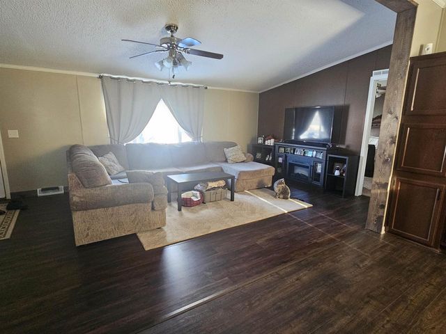 523 County Rd A Road, Oxford, WI 53952