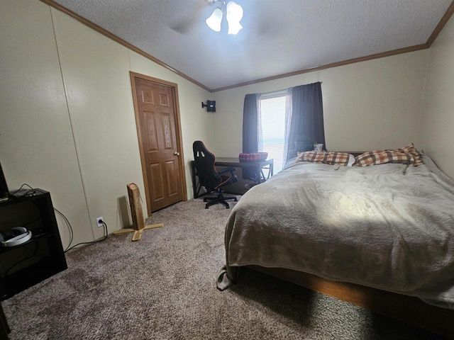 523 County Rd A Road, Oxford, WI 53952