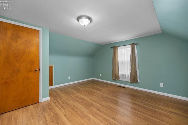 N 1009 5th Street, Fremont, OH 43420