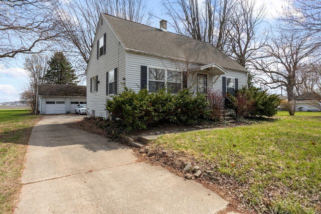 N 1009 5th Street, Fremont, OH 43420