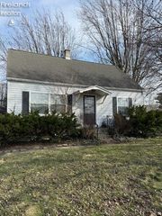N 1009 5th Street, Fremont, OH 43420