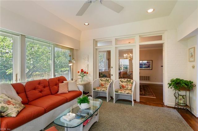 1002 Colonial AVE, Norfolk, VA 23507