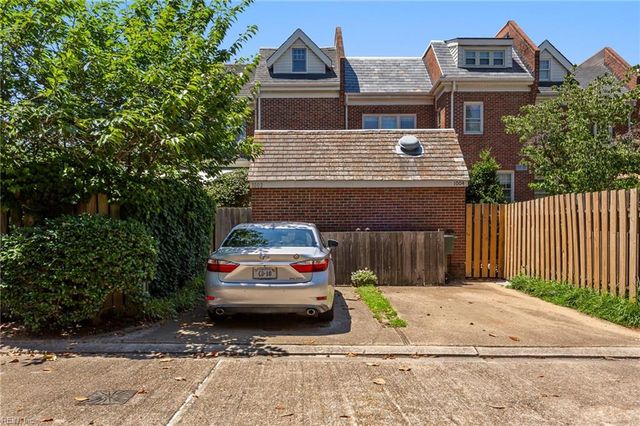 1002 Colonial AVE, Norfolk, VA 23507