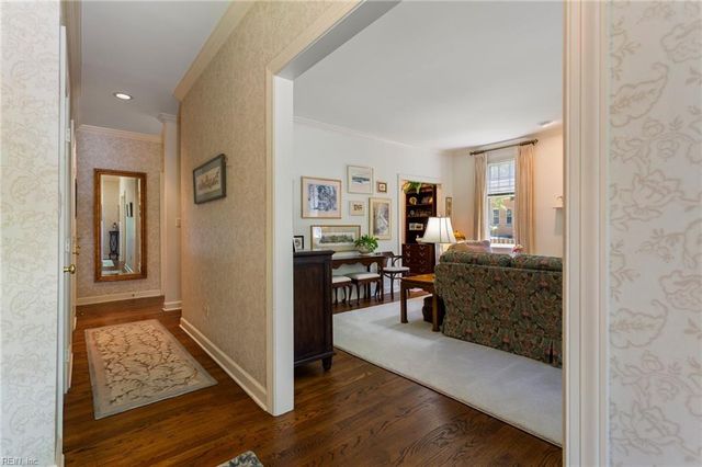 1002 Colonial AVE, Norfolk, VA 23507