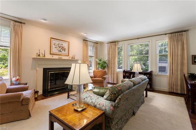 1002 Colonial AVE, Norfolk, VA 23507