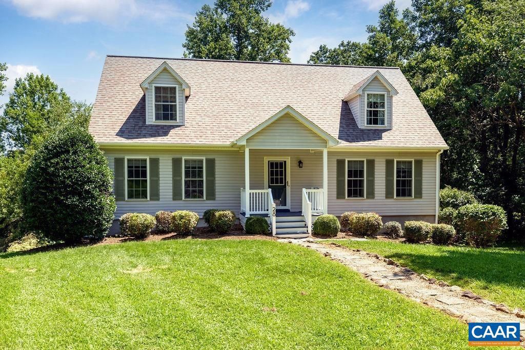 28 LOTTIES LN, Nellysford, VA 22958