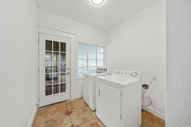 636 Rigsby, San Antonio, TX 78210