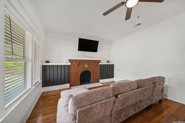 636 Rigsby, San Antonio, TX 78210