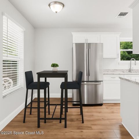 1325 17th Court SW, Vero Beach, FL 32962