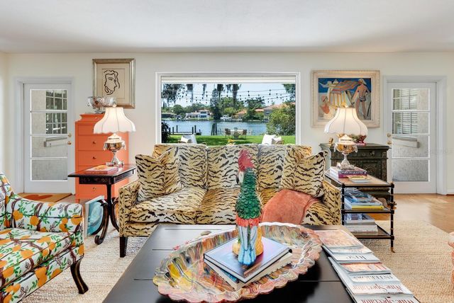 1542 GULFVIEW DRIVE, Sarasota, FL 34236