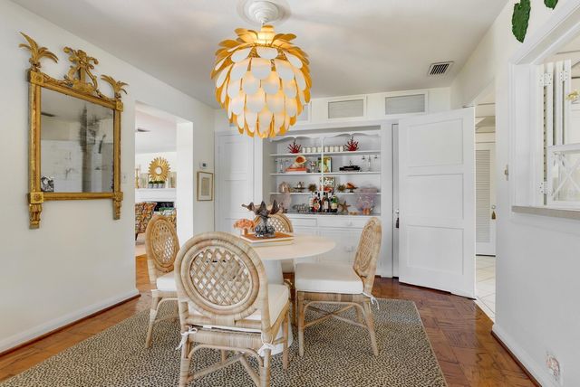 1542 GULFVIEW DRIVE, Sarasota, FL 34236