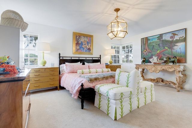 1542 GULFVIEW DRIVE, Sarasota, FL 34236