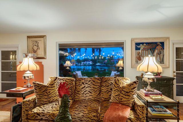 1542 GULFVIEW DRIVE, Sarasota, FL 34236